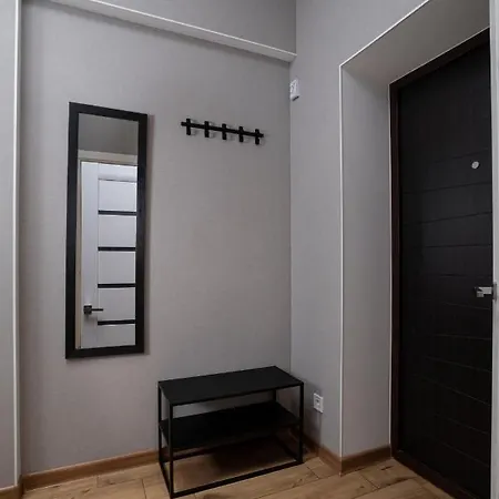 Arcadia Hills Apartment