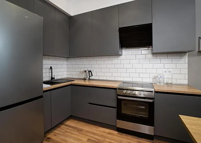 Arcadia Hills Apartment